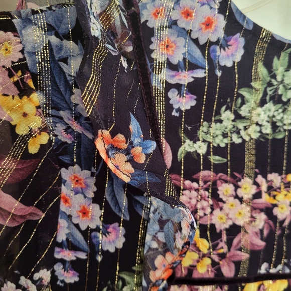 Anthro | Vineet Bahl Vivieene Metallic Blouse Floral Embroidered Bell Sleeve XS - Picture 13 of 14